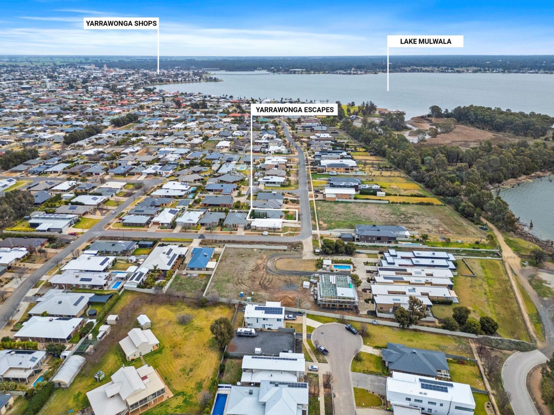 The Anchorage Villa Yarrawonga Exterior photo